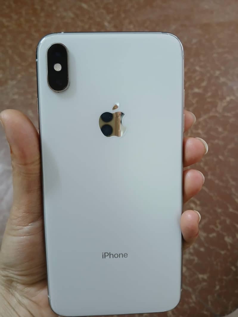 iPhone XS Max 256GB PTA Approved - With Box & Charger - Excellent Cond 0