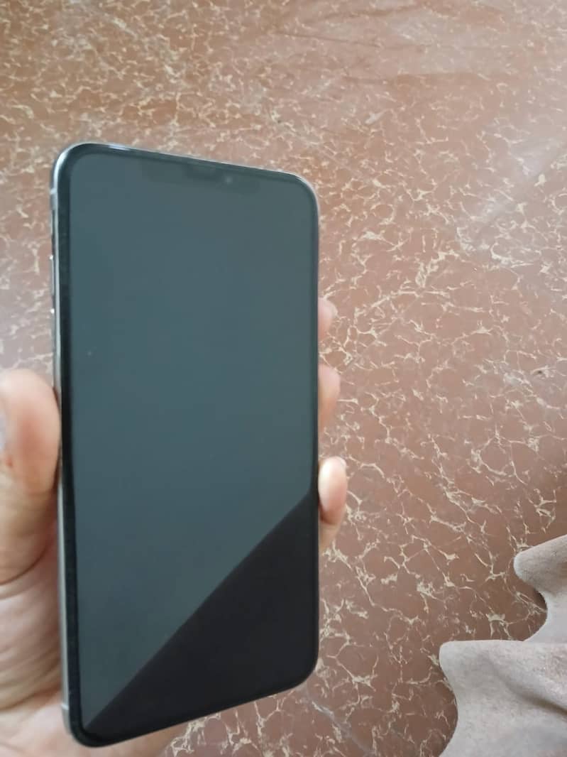 iPhone XS Max 256GB PTA Approved - With Box & Charger - Excellent Cond 2