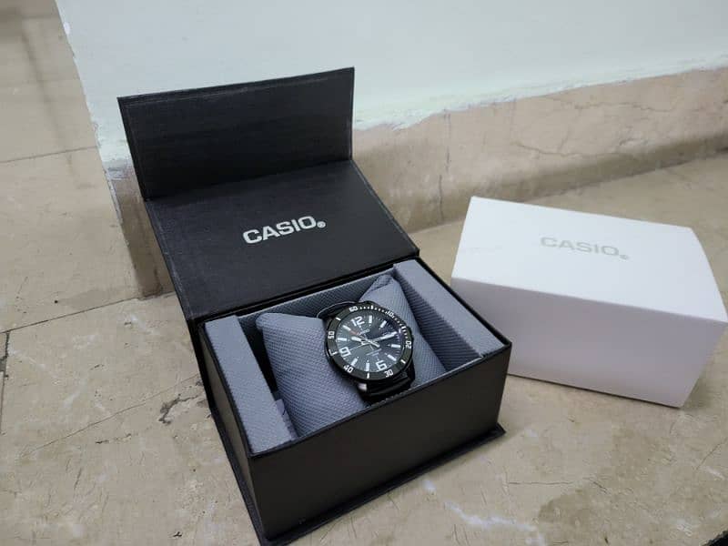 Casio MTP-VD01BL 0