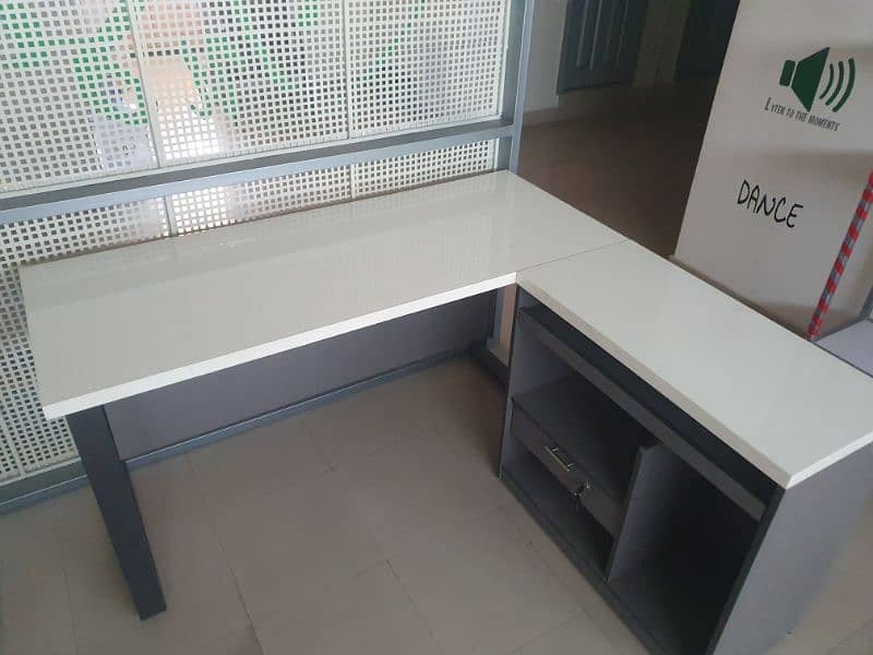 office furniture 19