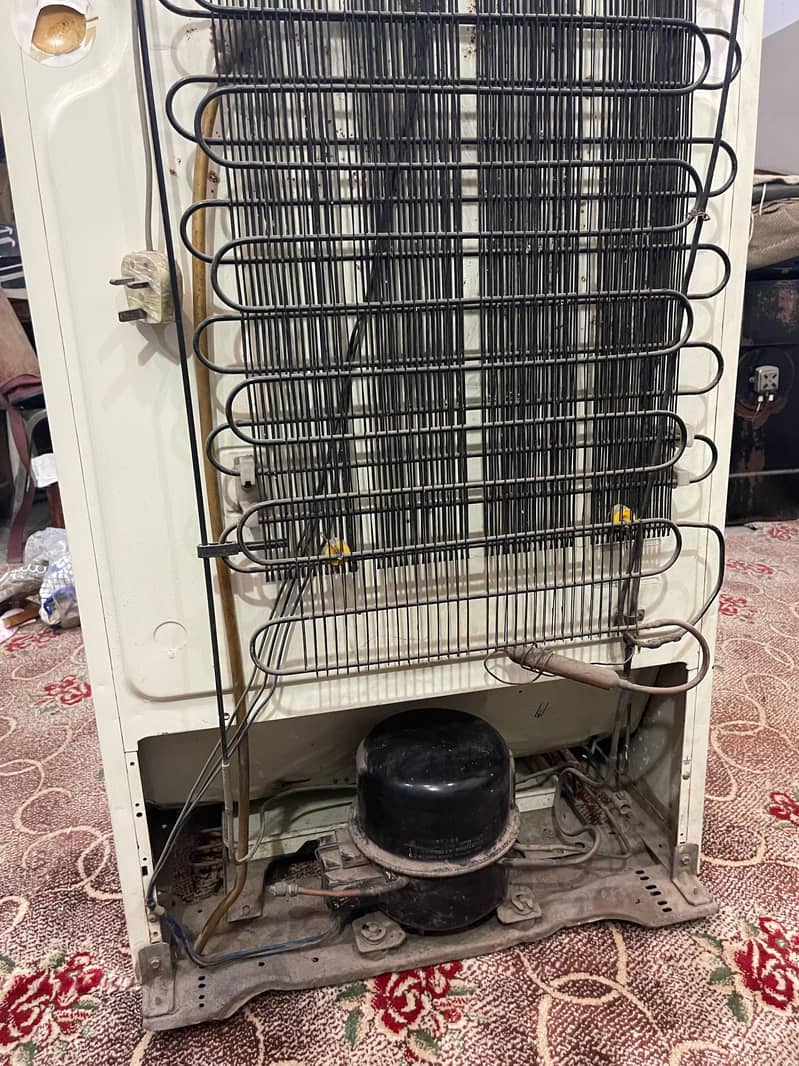 Frig for sale 2 door in good condition 11