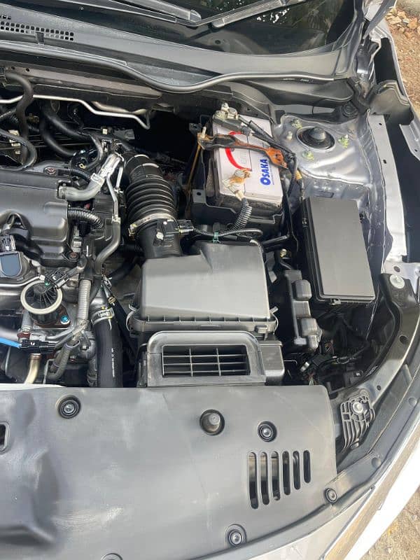 Bumper to bumper geniun Honda maintained car location khushab 11