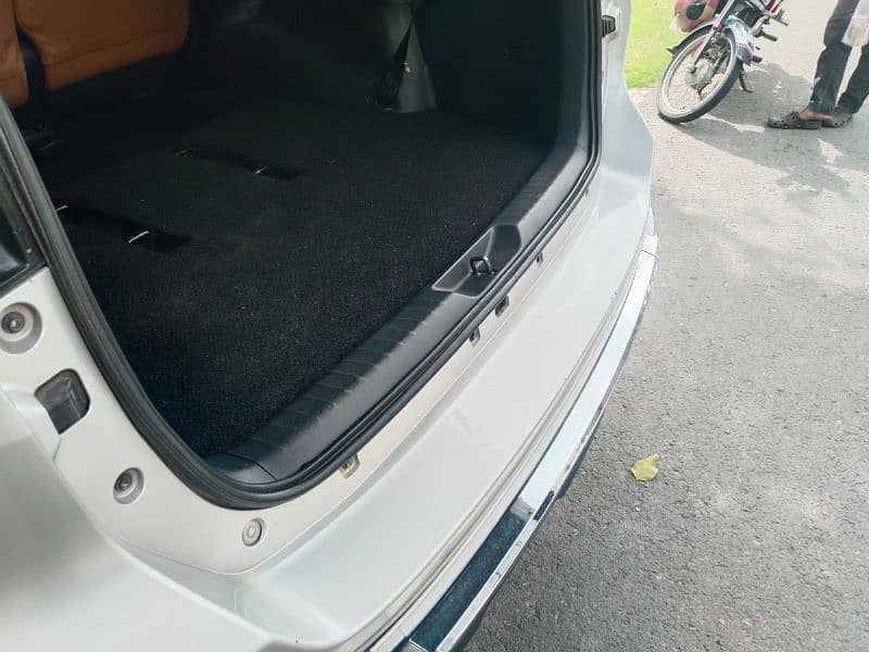 Toyota Fortuner 2017 Total Genuine 4