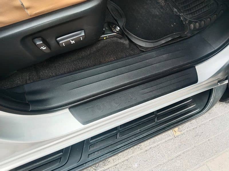 Toyota Fortuner 2017 Total Genuine 14