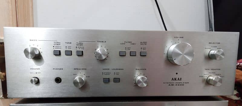 Akai amplifier AM-2400 0