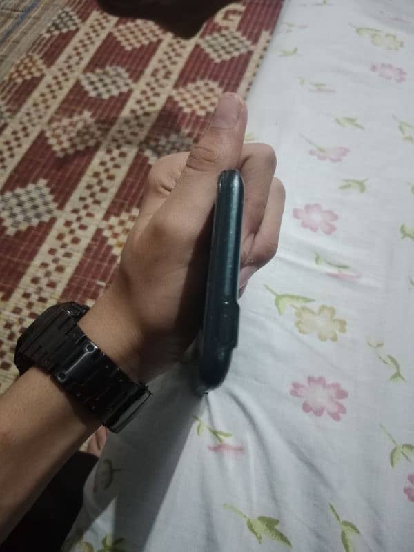 Tecno camon 15 pro pop up camera phone 3