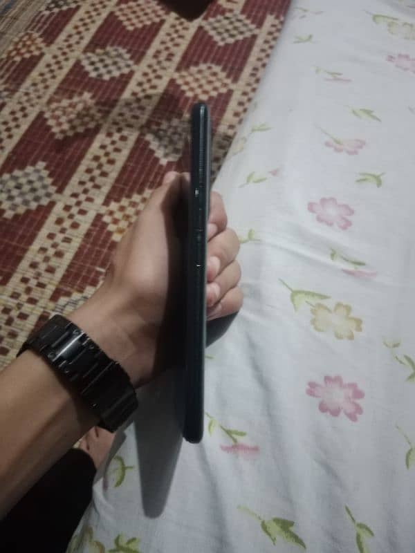 Tecno camon 15 pro pop up camera phone 4