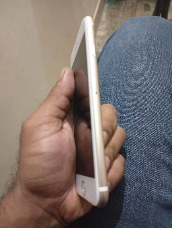 iphone 7 128 gb pta approved 4