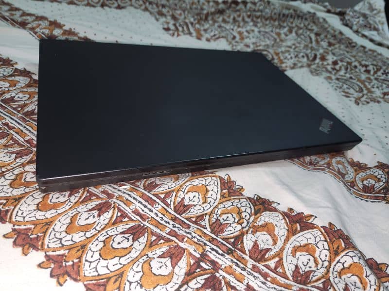 laptop core i7 7th generation touch screen 2gb graphic card 1