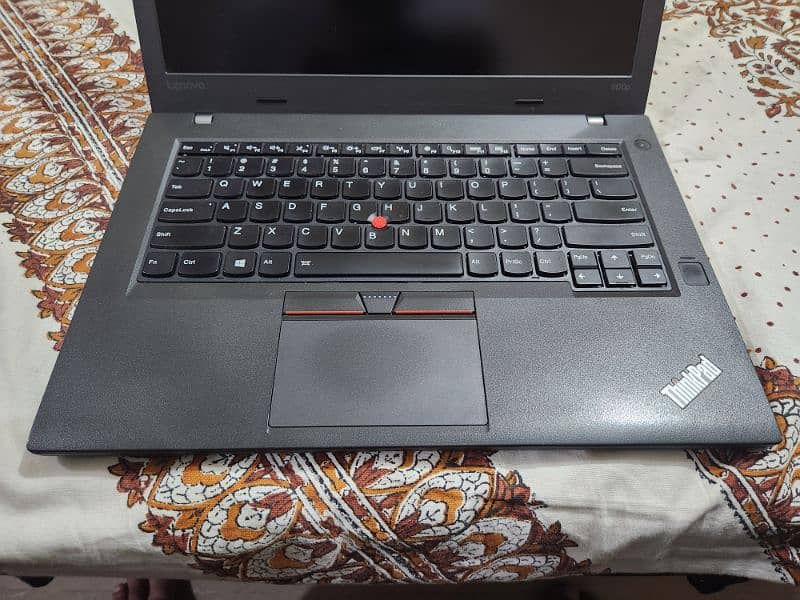 laptop core i7 7th generation touch screen 2gb graphic card 2