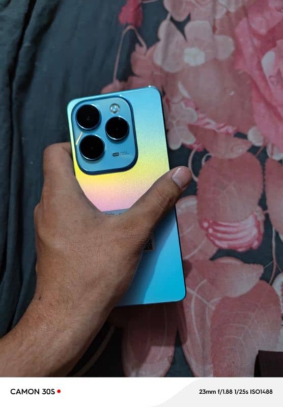 Infinix Hot 40 pro 8+8/256 with box and charger 2