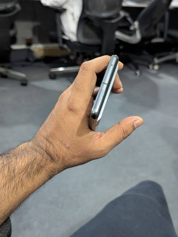 Google Pixel 7 Pro with Box 1