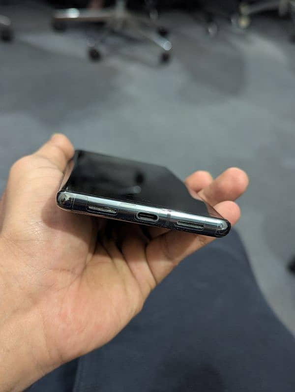 Google Pixel 7 Pro with Box 3