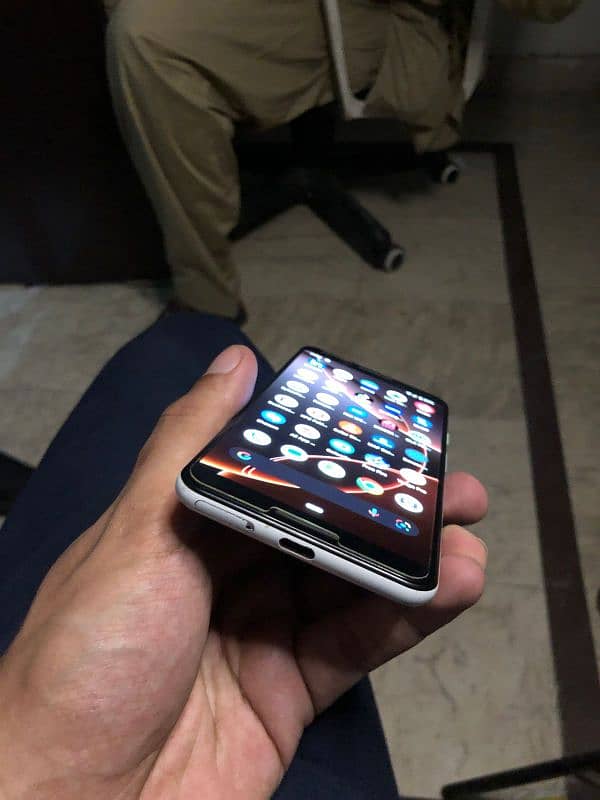 Google pixel 3 4gb 128gb PTA approved 10 by 9 5