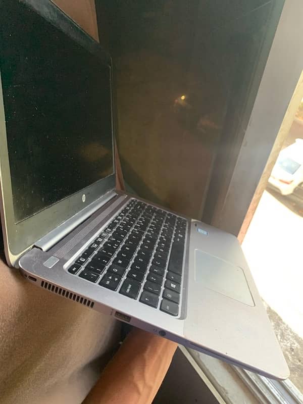 Hp EliteBook Folio i5 6th Gen 4