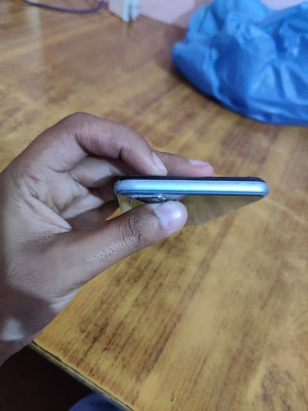 Vivo y20s 4gb ram 128 GB memory 10 of 10 condition all ok set 0