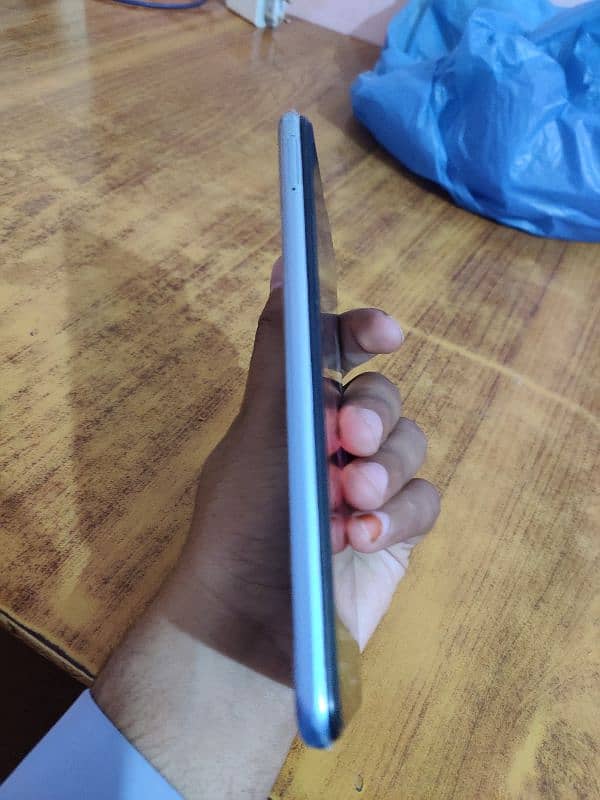 Vivo y20s 4gb ram 128 GB memory 10 of 10 condition all ok set 2