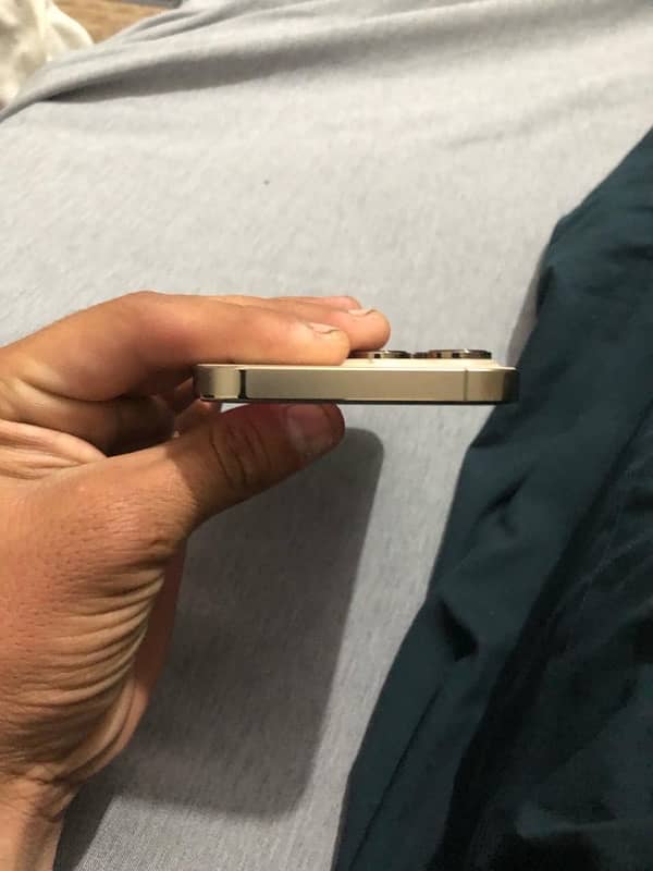 Iphone 14 pro max 5