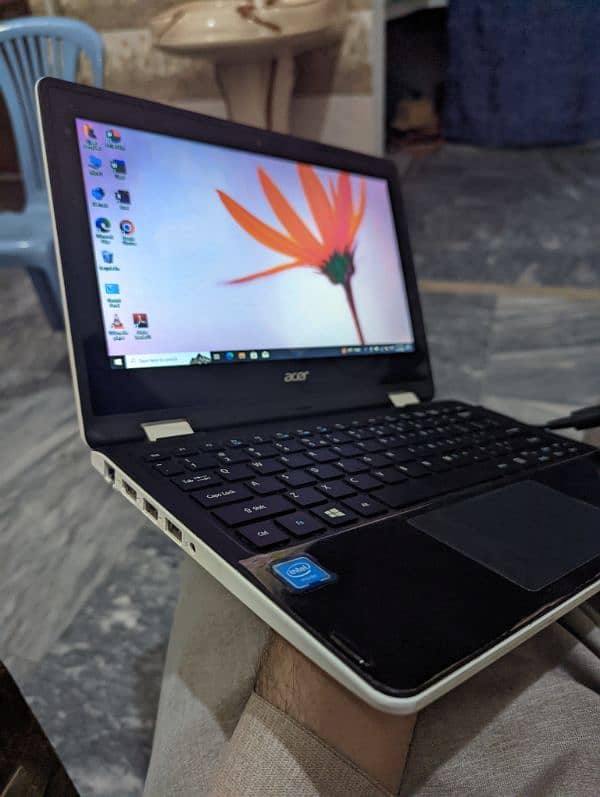 Acer aspire R3 Touch Screen 360 4