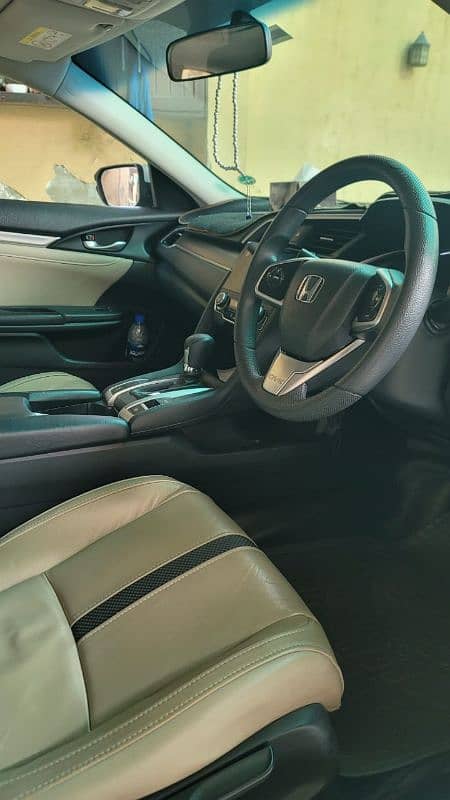 Honda Civic Oriel 2020 4