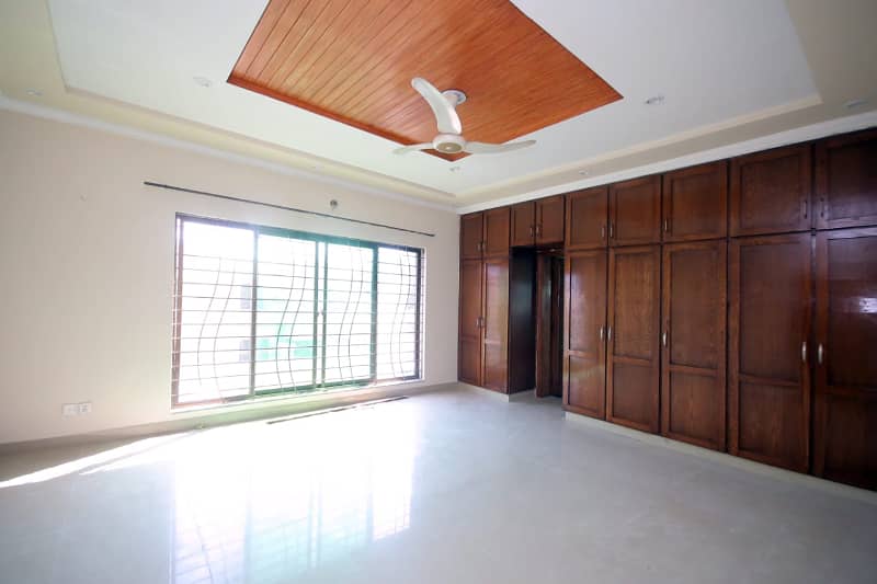 1 KANAL UPPER PORTION FOR RENT IN DHA PHASE 1 3