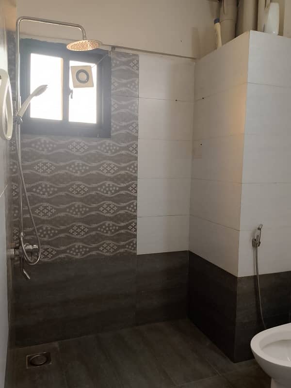 Saima Jinnah Avenue Flat Is For Rent 8