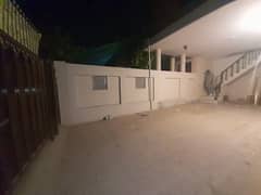 1 KANAL UPPER PORTION WITH 4 BEDROOM NEAR AIRPORT