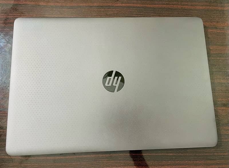 HP ZBOOK STUDIO G3 CORE i7 6TH GEN 16/512 URGENT SALE 1