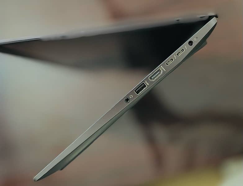 HP ZBOOK STUDIO G3 CORE i7 6TH GEN 16/512 URGENT SALE 3