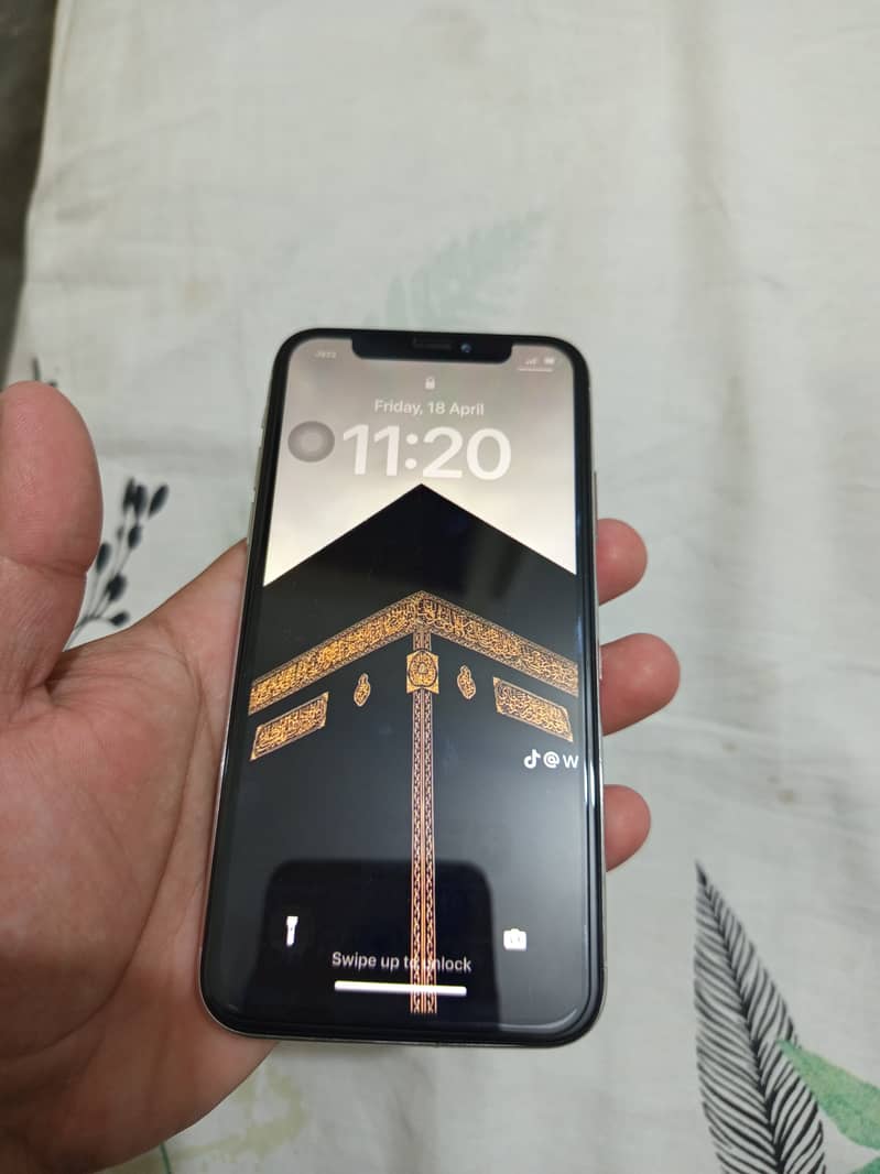 iPhone x 256 PTA 6