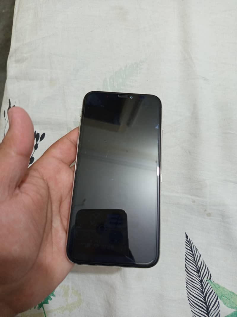 iPhone x 256 PTA 7