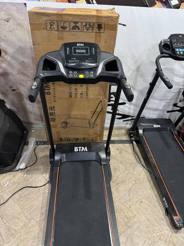 TREADMILL / RUNNING MACHINE / WALKING MACHINE / JOGGING MACHINE 9