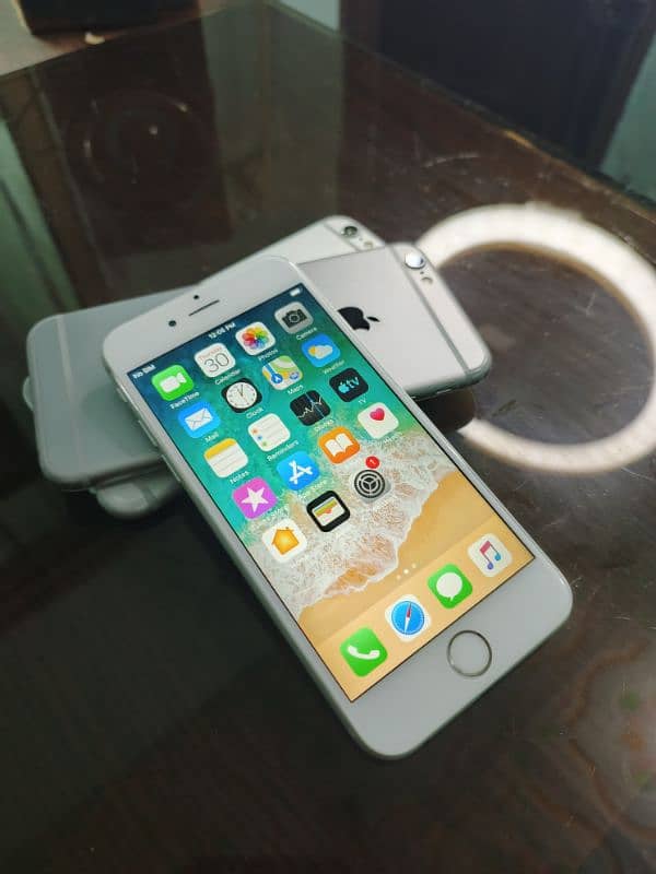 10 by 10 iPhone 6 16 gb non pta 5