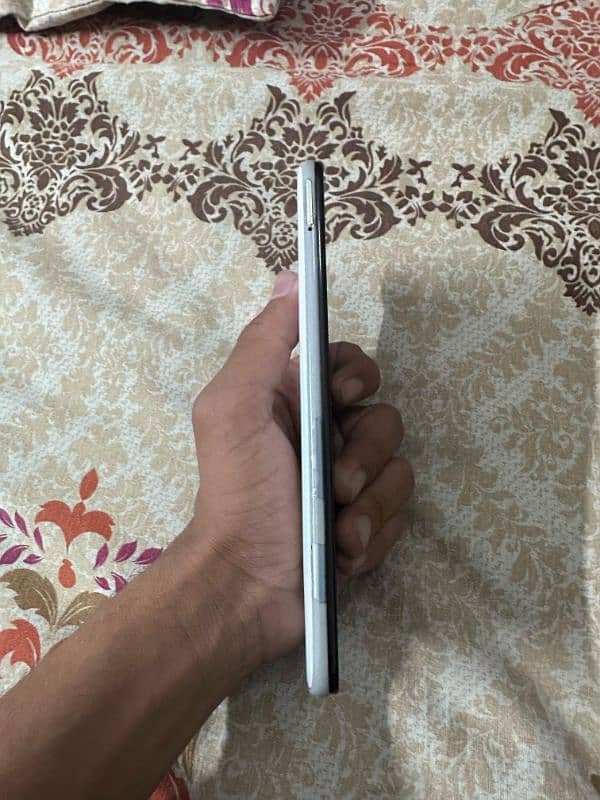 Samsung Galaxy A70 Officially PTA Approved 3