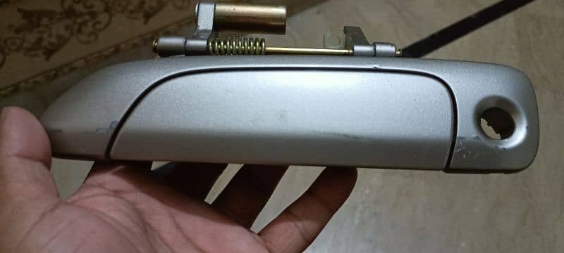 Honda civic 2001 to 2005 model LHS Front door handle 0