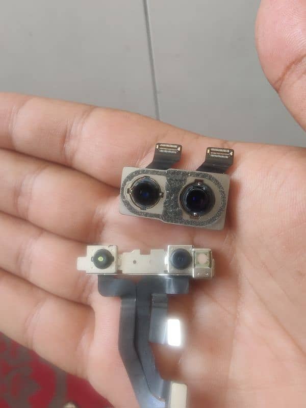 original cameras front and back 0