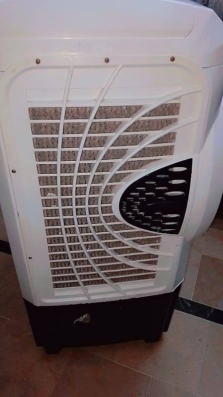 coolers ki condition bilkul new hai 4