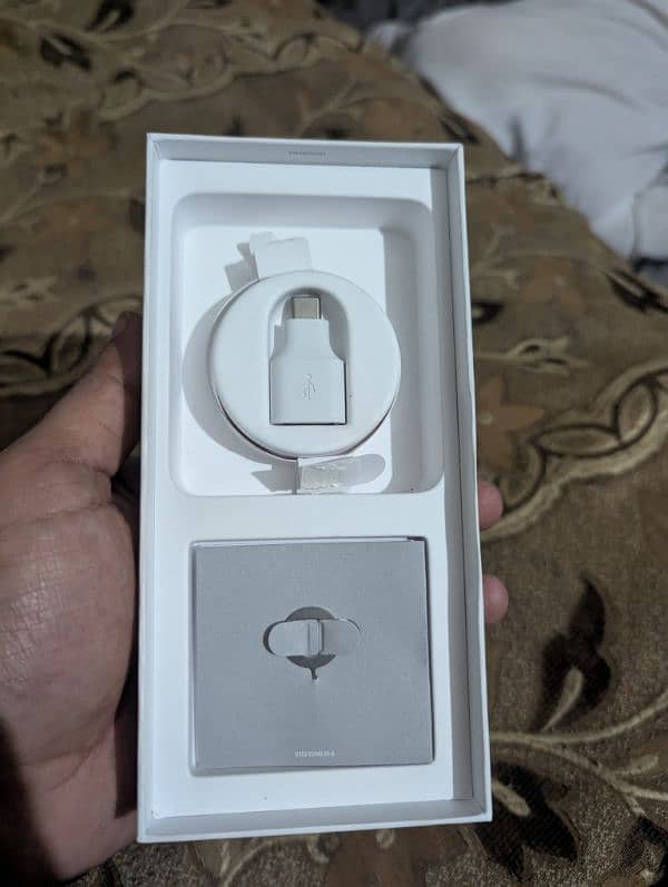 Google Pixel 7 Pro with Box 14