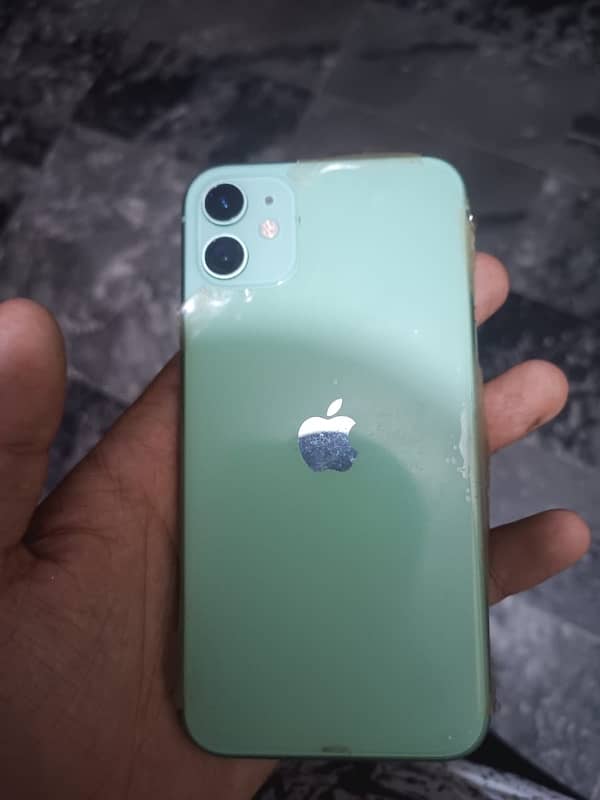 iphone 11 10/10 condition just faceid disable water pack 13