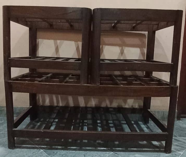 3 set table 0