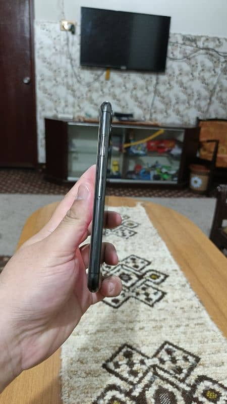 iphone 11 pro max pta approved 256 gb 1