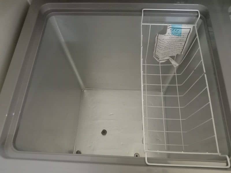 Dawlance Inverter Deep Freezer Signature 7