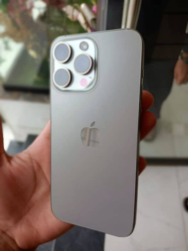 I PHONE 15 PRO MAX FACTORY UNLOCKED 2