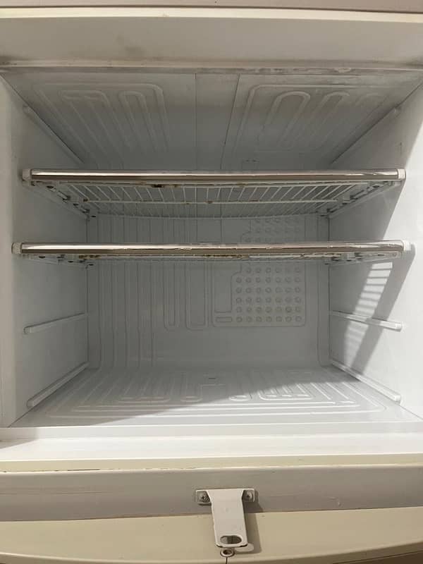 Dawlance fridge. condition is good , 4