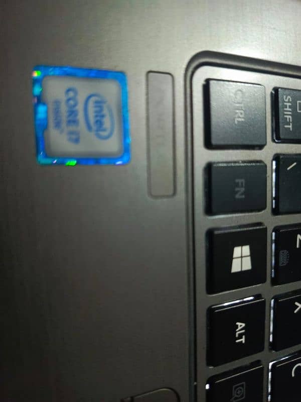 Toshiba z30c i7 6th generation 5