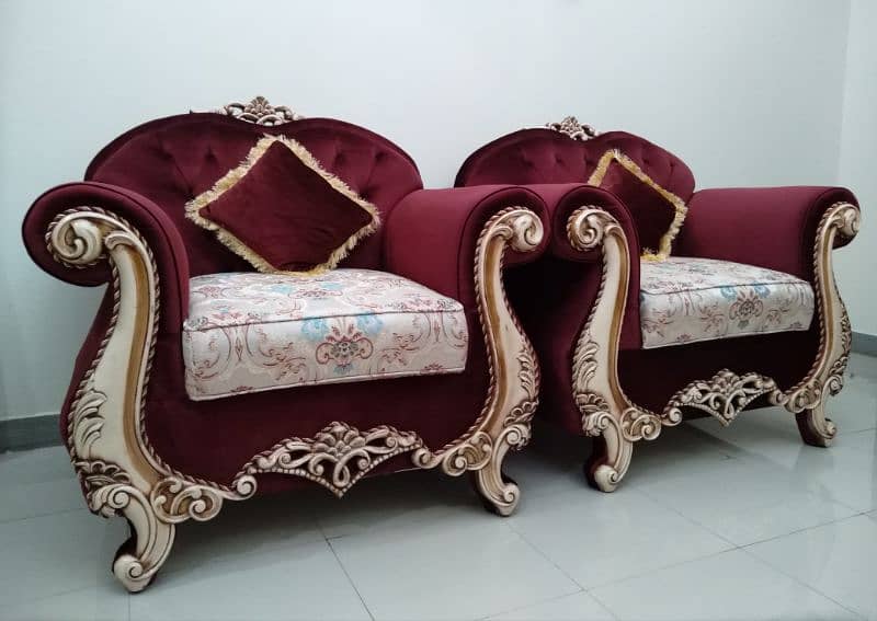 7 Seater Sofa set.  Contact#: 03334446547 2