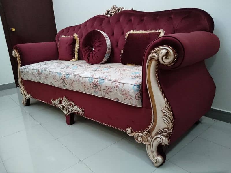 7 Seater Sofa set.  Contact#: 03334446547 4