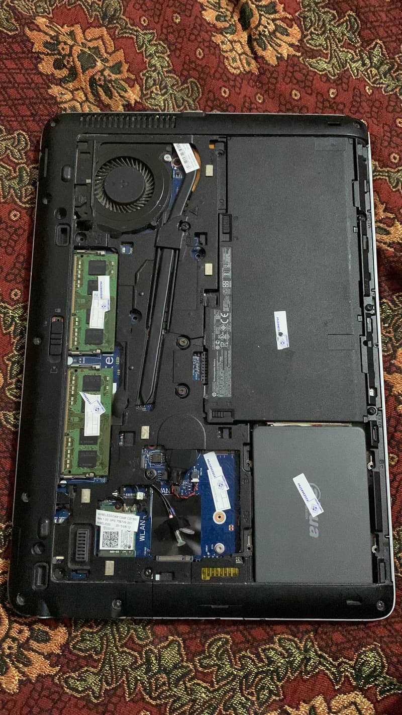 Hp elite book 840 ge i5 5th Generation touch screen 1
