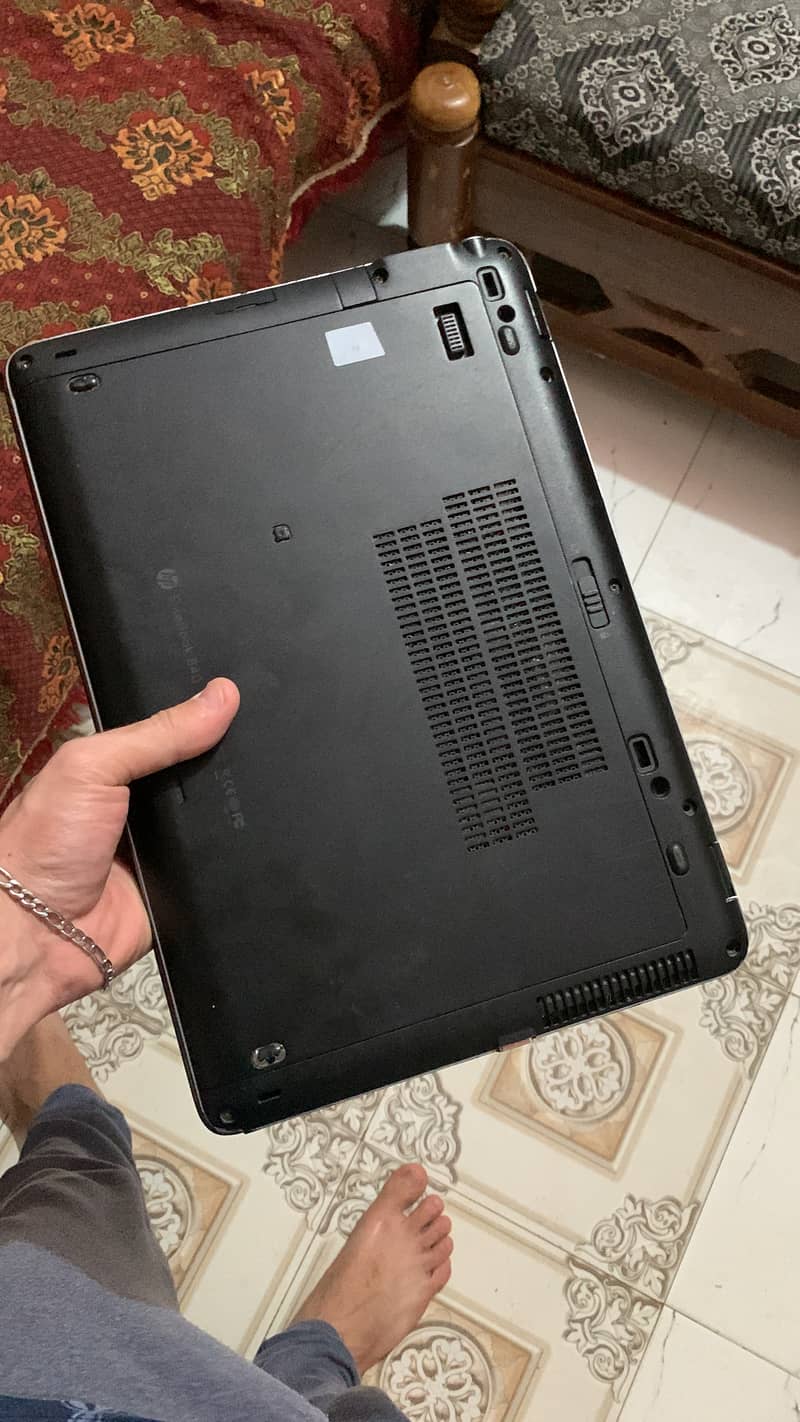 Hp elite book 840 ge i5 5th Generation touch screen 3