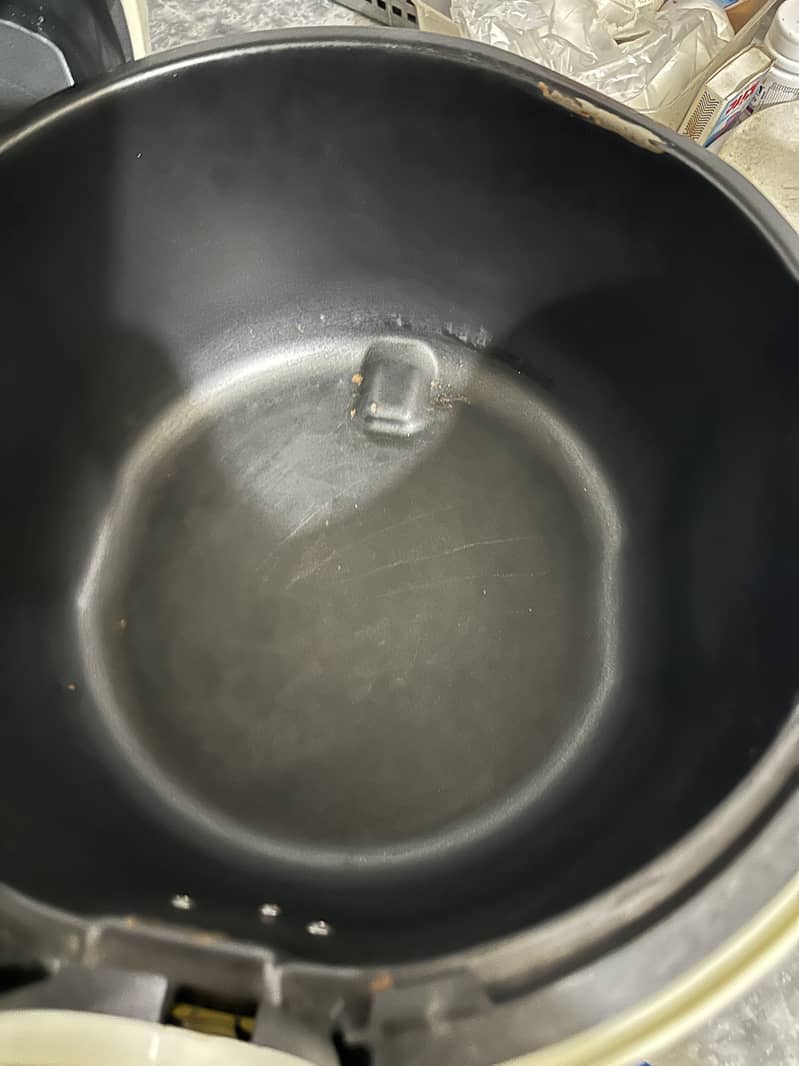 Air Fryer 8 liters Perfect condition , Korean Brand 5